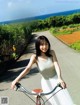 Yui Oguri 小栗有以, FRIDAY 2021.12.24 (フライデー 2021年12月24日号) P4 No.3ed5a5