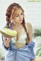 Mon 2K (Tran Ngoc Anh) poses sexy with durian fruit (15 photos) P1 No.12db86